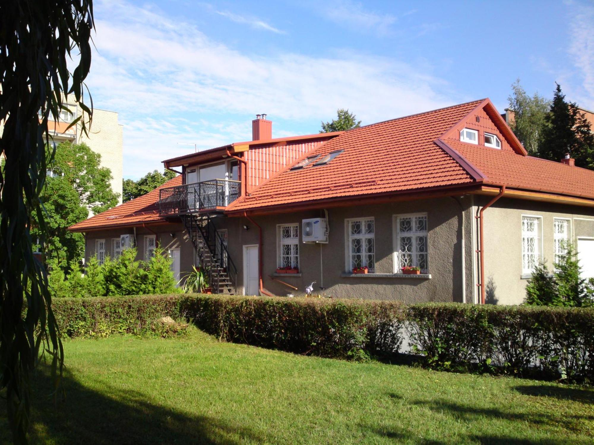 Klaipeda Inn Private Parking And Kitchen Exterior photo