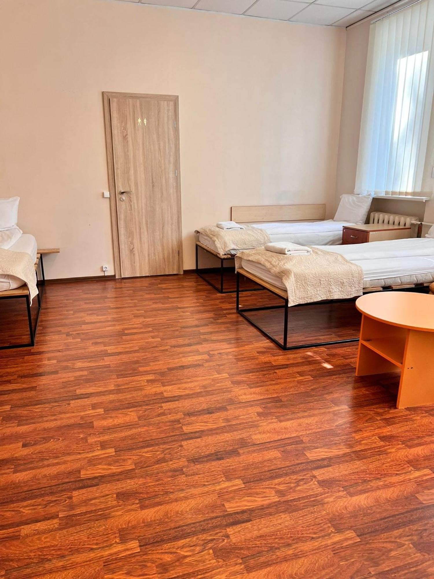 Klaipeda Inn Private Parking And Kitchen Exterior photo